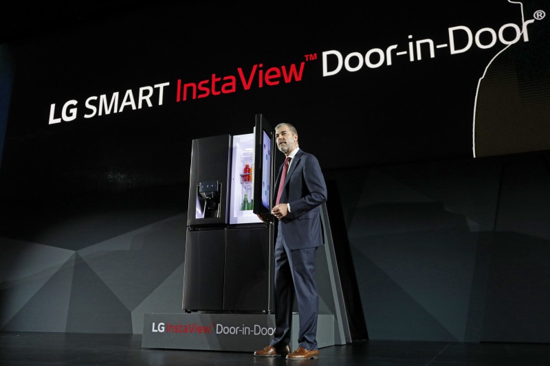 LG2017CES0256